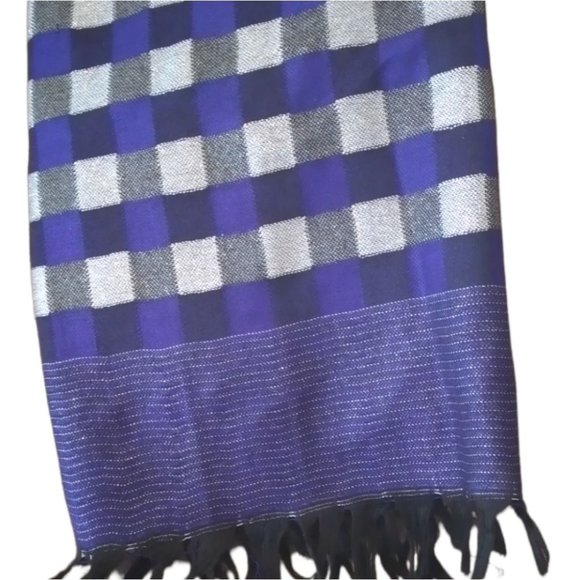 Blue and Sequins Silver Throw - Picture 2 of 4